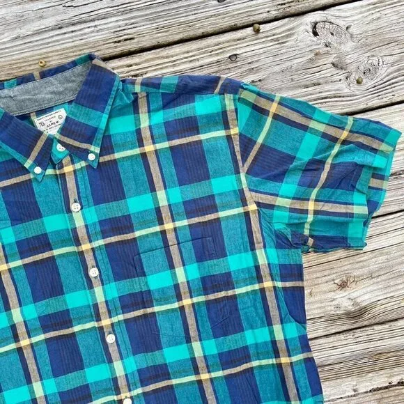 J crew plaid button down short sleeve shirt - Picture 3 of 5